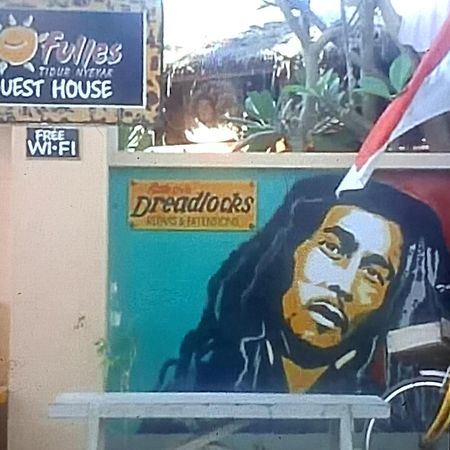 Fullesguesthouse Τζίλι Τραγουανγκάν Εξωτερικό φωτογραφία
