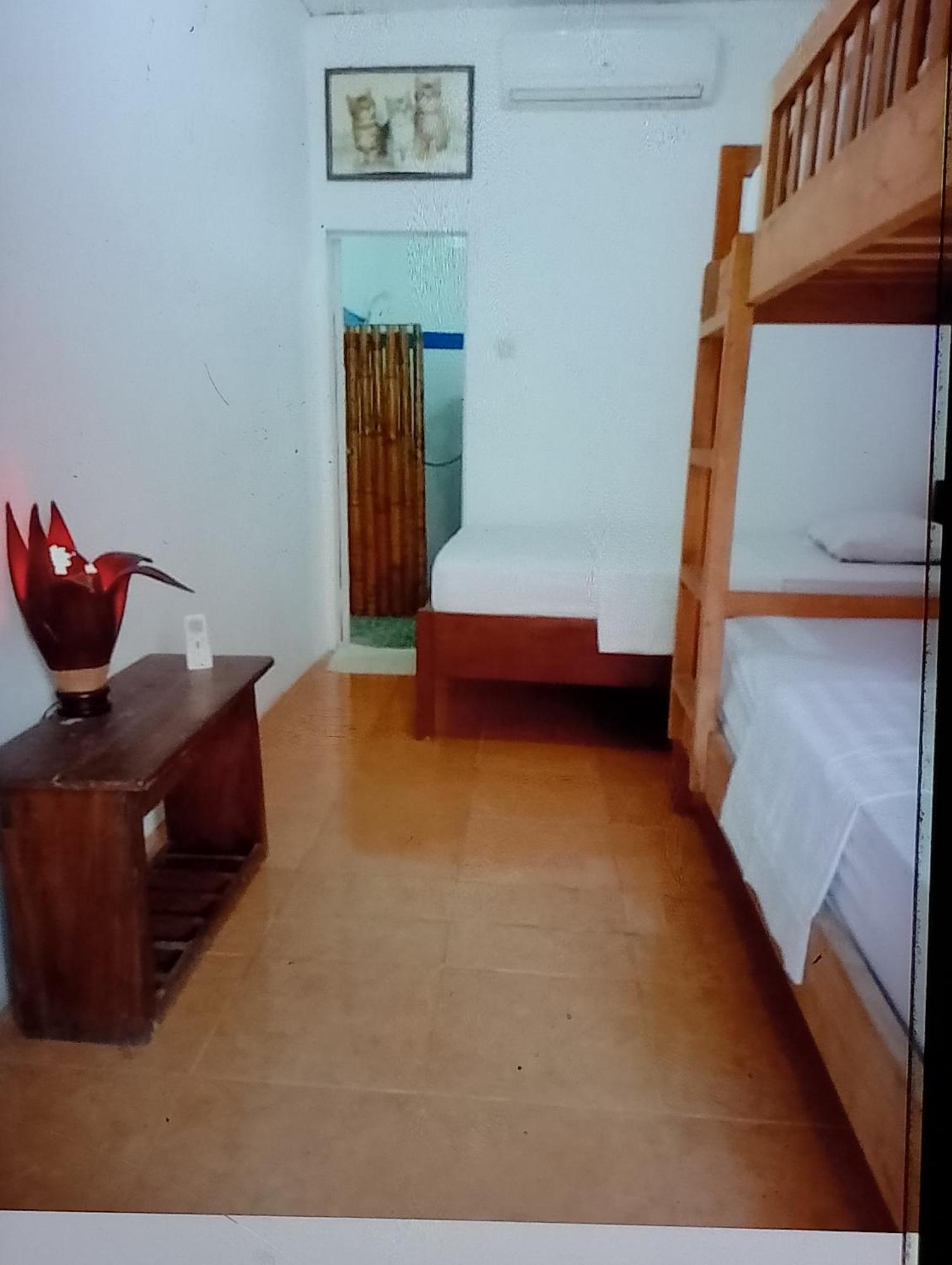 Fullesguesthouse Τζίλι Τραγουανγκάν Εξωτερικό φωτογραφία